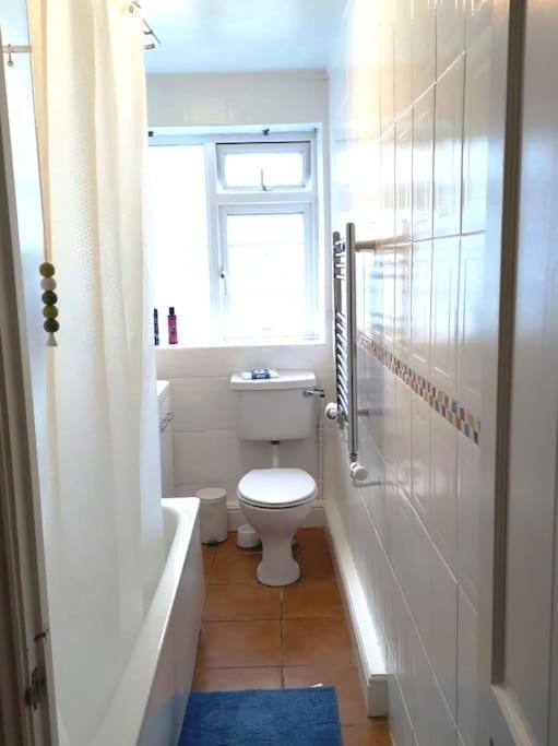 شقة 2 Bed Flat Near Station With Parking&Comgarden سوتون المظهر الخارجي الصورة